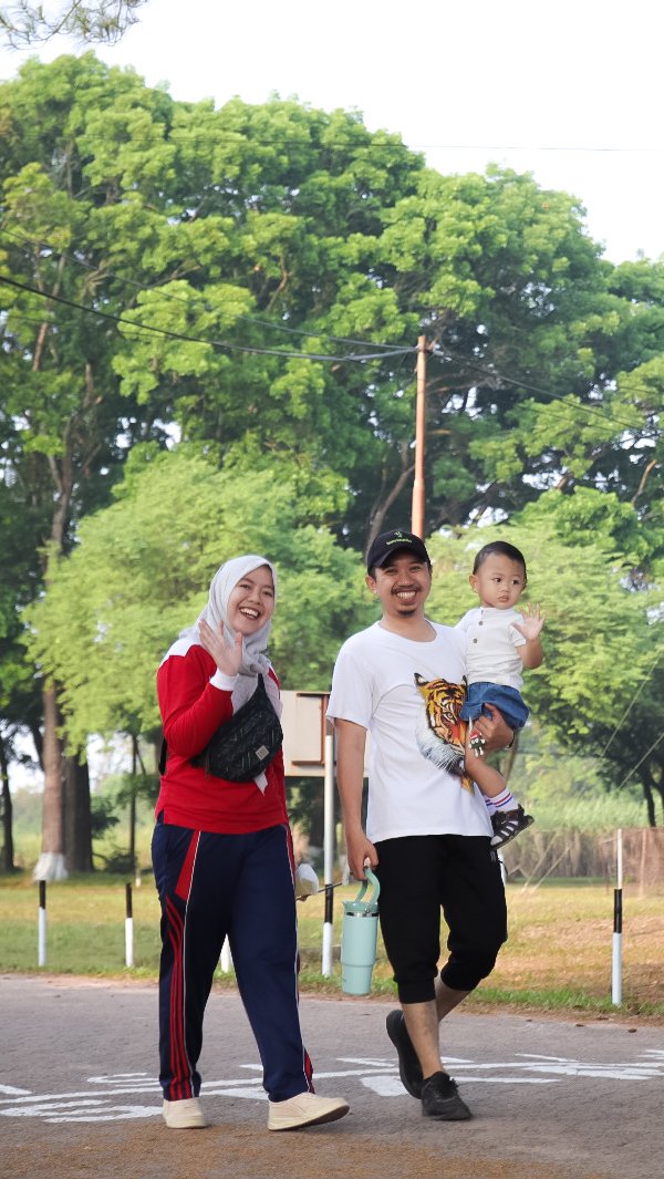 Josephiraa_'s tweet photo. Ya Allah tolong permudah dietku, janji ga pake crop top 😭 https://t.co/pHUTH28rIv