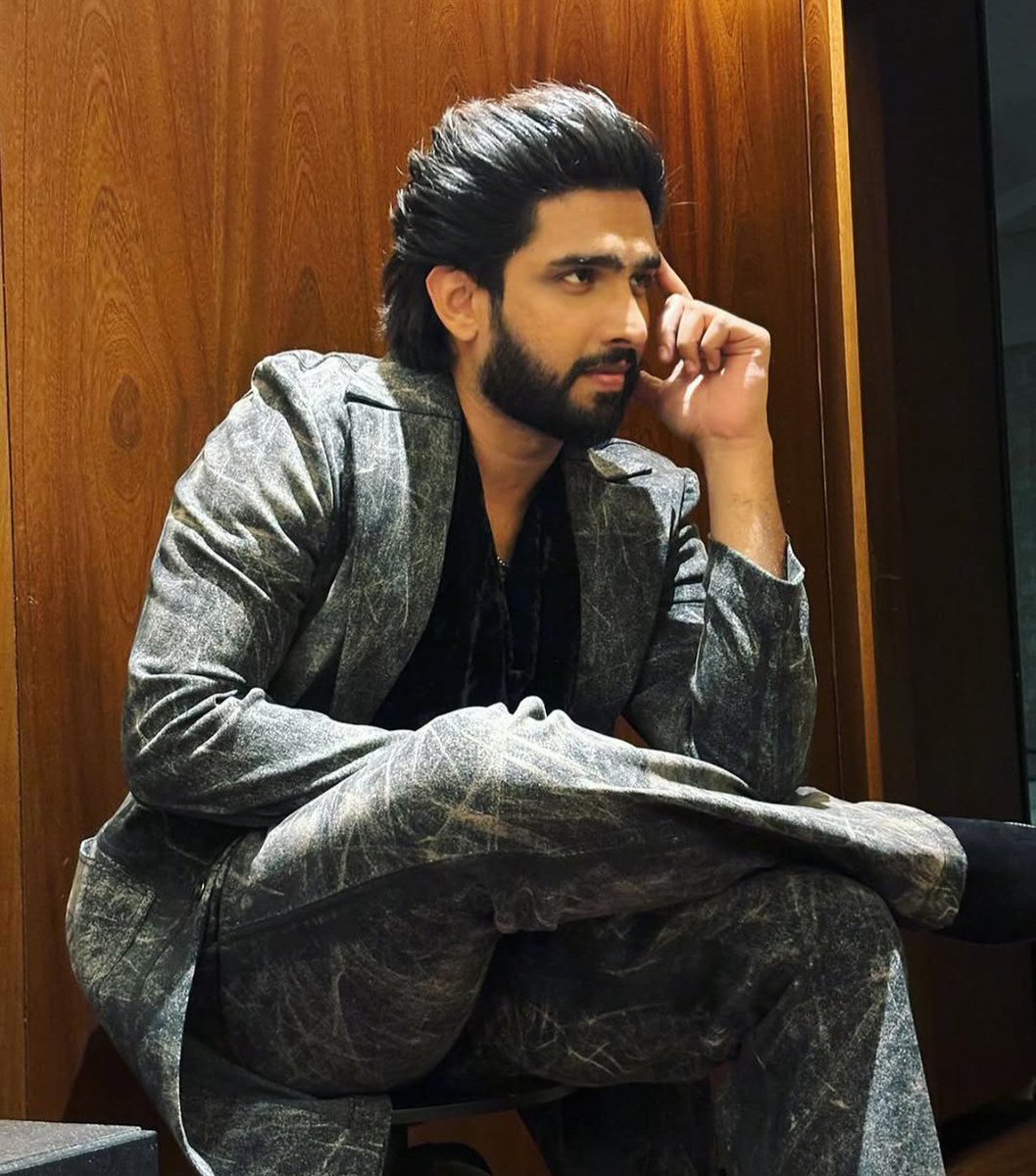 ItsShree_21's tweet photo. @AboutMusicYT Only man <3
#AmaalMallik https://t.co/jhK2XqiwB6