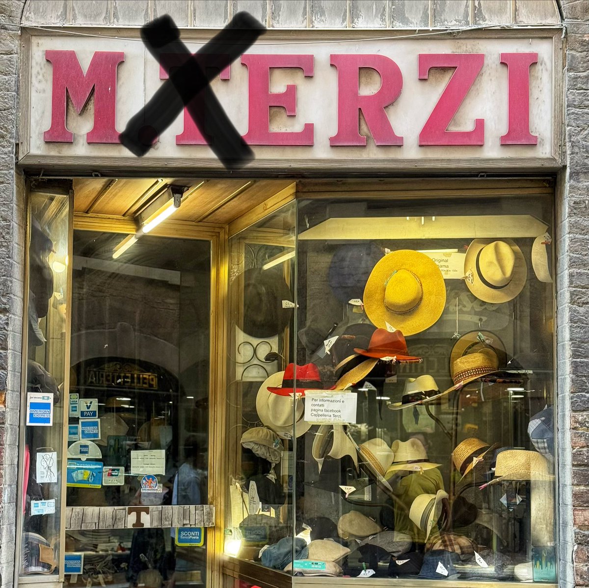 TDittkuhn's tweet photo. #Siena jetzt!
#ItalienContent \scnr https://t.co/7XbqlPI5v3