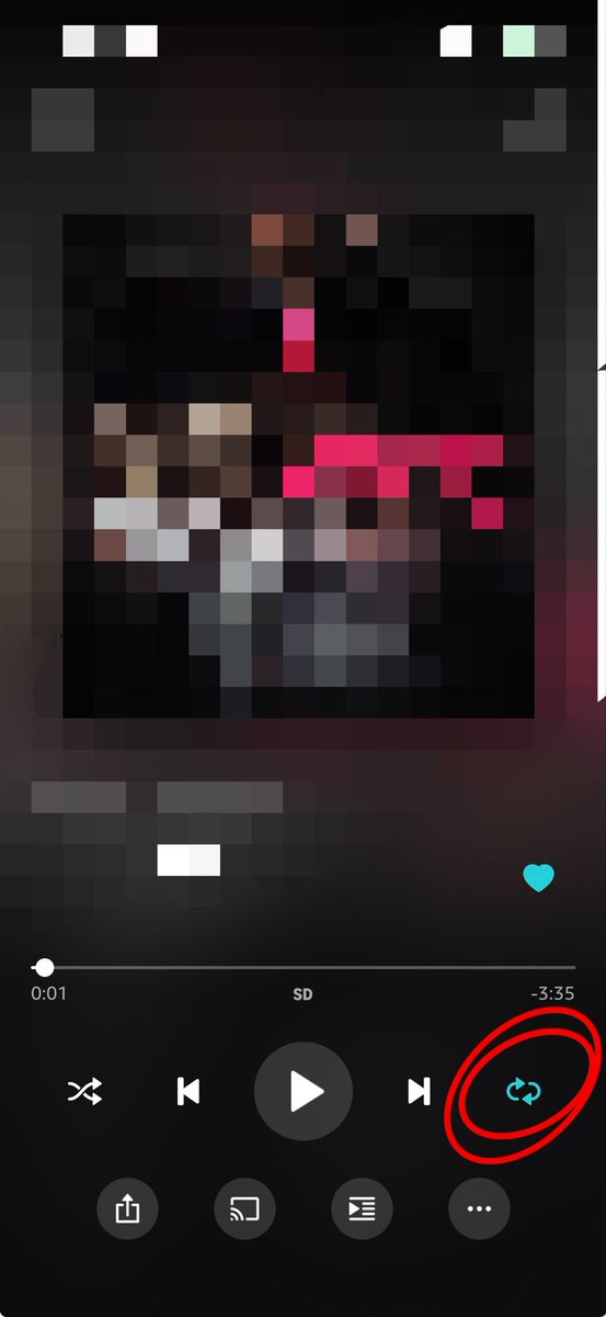 MHJUNMAN's tweet photo. Amazon Musicを起動してプレイリスト選んでいつものループ再生させるのに「･･･」をタップしたら「あれ？ループボタンが無いんだけど」

戻ってプレイ画面よくよく見たらループボタンがこんなところに！！！

要望上げて待ち続けていたアップデートが♪

ありがとうAmazon Music！ https://t.co/bFKq50mEEl