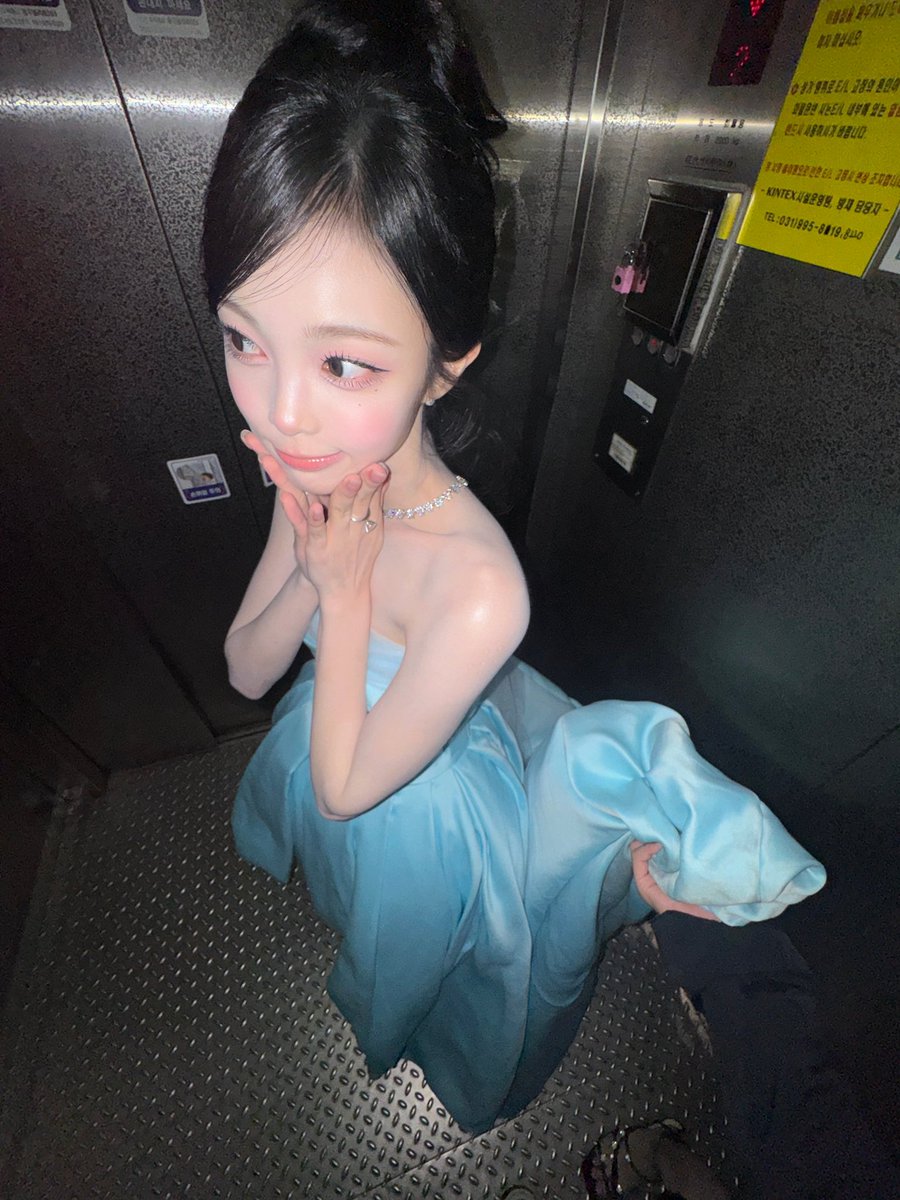 poiforian's tweet photo. 커커컼ㅋㅋㅋ 야 애기 https://t.co/QWtrWeJAFw