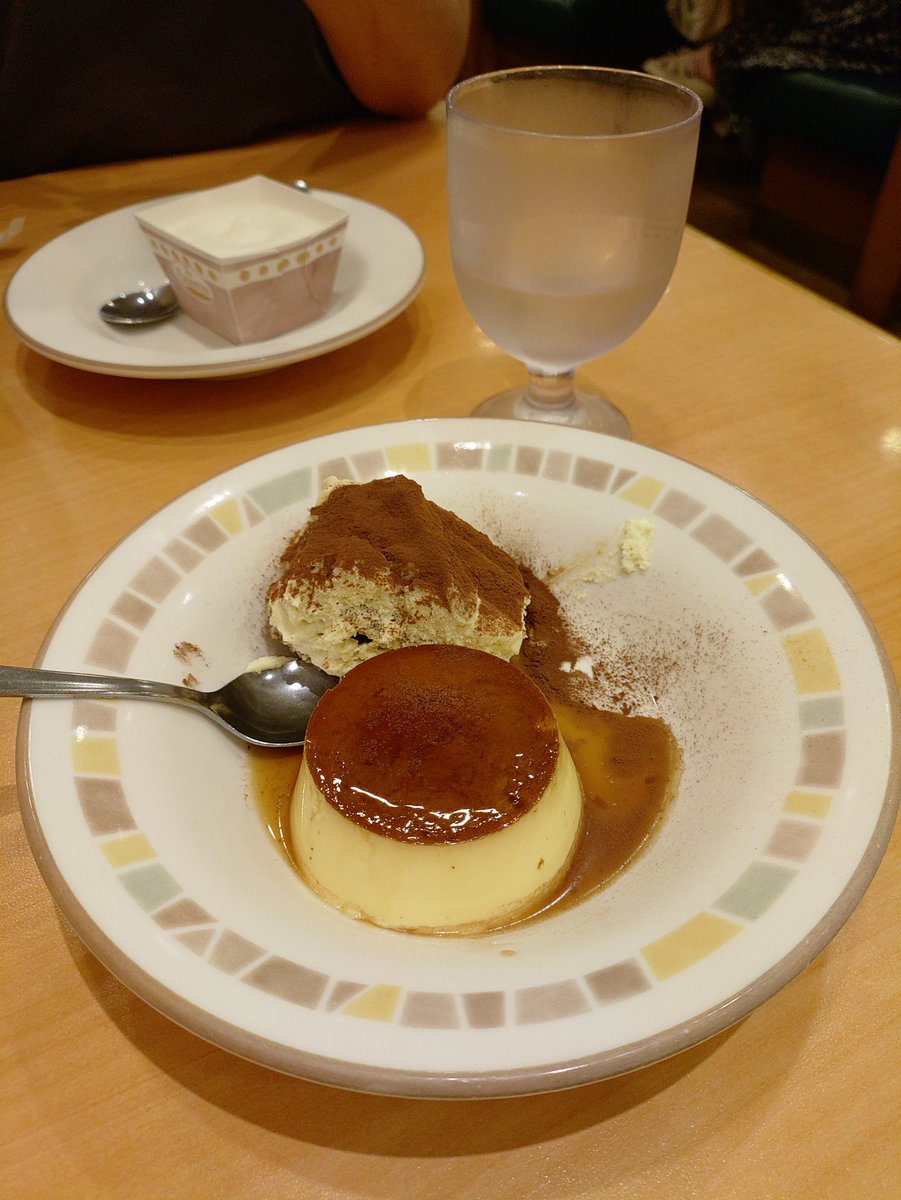 Surfin's tweet photo. 夏休み突入！
サイゼリヤでまったり🍮
間違い探しは5分ほどかけてコンプリート、職業:間違い探しとしてはかかりすぎかな https://t.co/aErMgUy2cQ