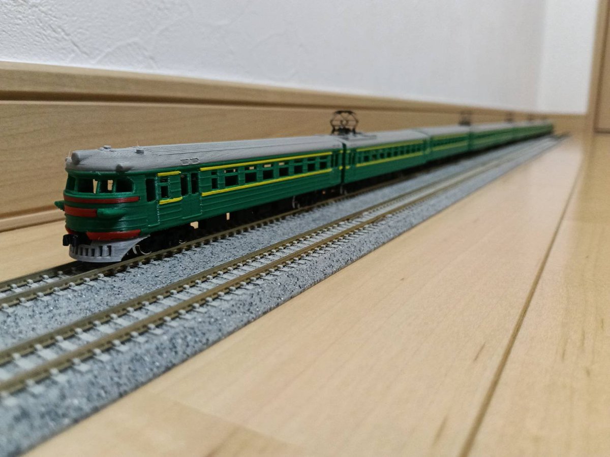 cocokoubou's tweet photo. ソ連・ロシア近郊電車
エレクトリーチカ　er1タイプ
10両フル編成化してみました。
＃鉄道模型
＃Nゲージ https://t.co/6GNa53AbQd