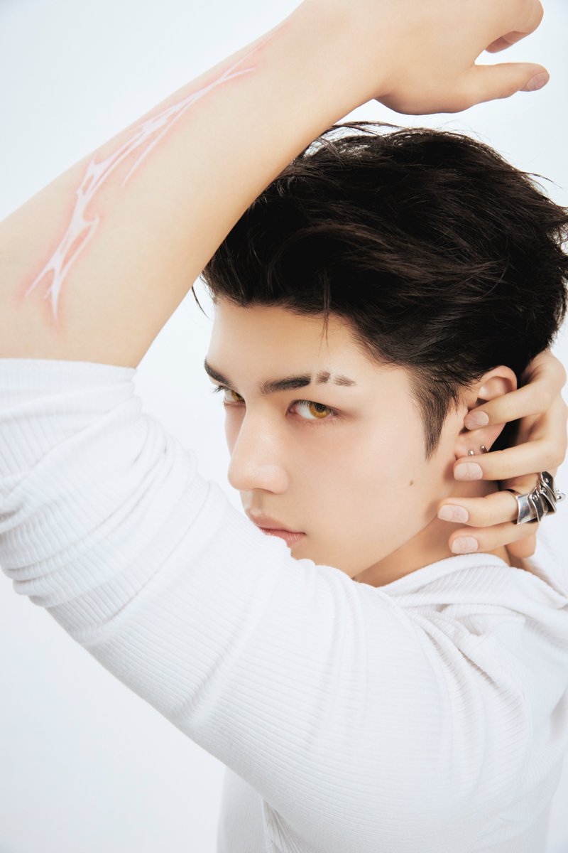 YX_LABELS's tweet photo. [&amp;TEAM]
KR 2nd Mini Album 'Mark on Me'
Concept Photo TAME ME ver. #1
#MAKI

2026.09.08 18:00(KST)

https://t.co/2B9syxIfk1

#MarkonMe
#andTEAM #앤팀
#andTEAM_MarkonMe https://t.co/owRJTOF9Au