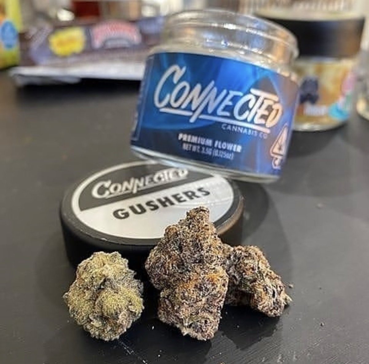 jerrymacbush's tweet photo. Herb is life! Get high responsible, cali bud all in stock. 🔥Touchdown 🔥#marijuana #cannabis #maryjane #weed #shrooms #vape #hash #Europe #drugs #england #uk #europeancountries #europeanunion #get #medicated #buy #pickup #pot #coke #sniff #cocaine #usa #canada #touchdown https://t.co/yDjlUFw9qc