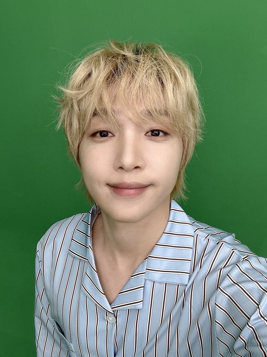 jeongsewoon_twt's tweet photo. Too Much MV 이벤트가 어제부로 종료되었습니다! 참여해 주신 모든 분들께 감사드립니다 ☺️

더위가 조금 가시긴 했지만 그래도 더운 날씨에 건강 유의하시고 이번주도 잘 보내시길 바라요 행운! ꕤ

#정세운 #JeongSewoon
#TooMuch https://t.co/n3lZdOcsPx