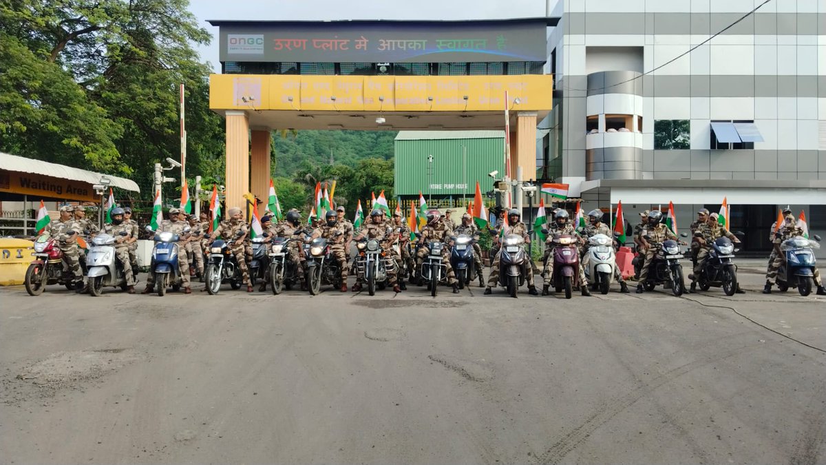 CISFWest's tweet photo. 🇮🇳 Har Ghar Tiranga 🇮🇳
Let the Tricolour inspire every heart & unite every home in the spirit of patriotism. CISF joins the nationwide #HarGharTiranga campaign, encouraging citizens to proudly celebrate the Tiranga & strengthen the spirit of national unity.
#MeriShaan @CISFHQrs https://t.co/8KNLm2jXXy