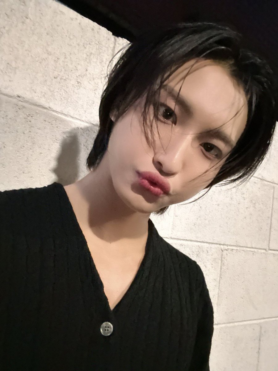 hwa_won_'s tweet photo. ㅇ3ㅇ 떵화가 좋다고 말해. https://t.co/QMBBgeeSZF