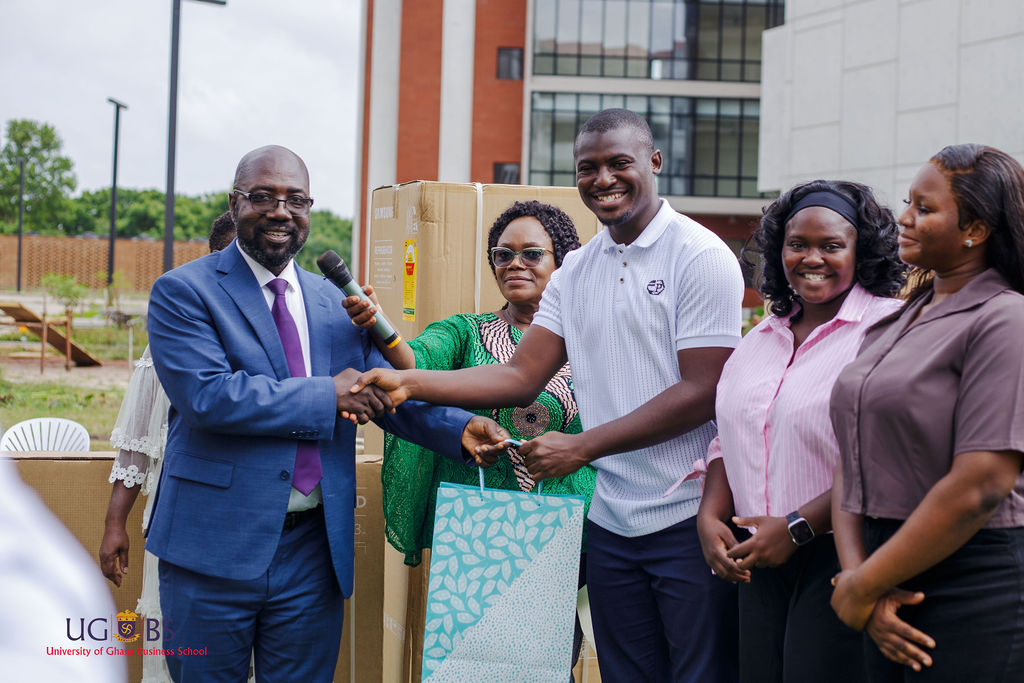 ugbsofficial's tweet photo. UGBS held a ceremony on to honour staff and faculty members proceeding on retirement. The retirees were Prof. Mohammed Aminu Sanda, Prof. Stephen Mahama Braimah, Mr. Ebenezer Kwadjo Pobi, Ms. Salomey Ann Adofoli, and Mr. Edmund Nsiah Laryea.
🔗 Read more: https://t.co/xO4Y3K5PUk https://t.co/geaCNdXTMo
