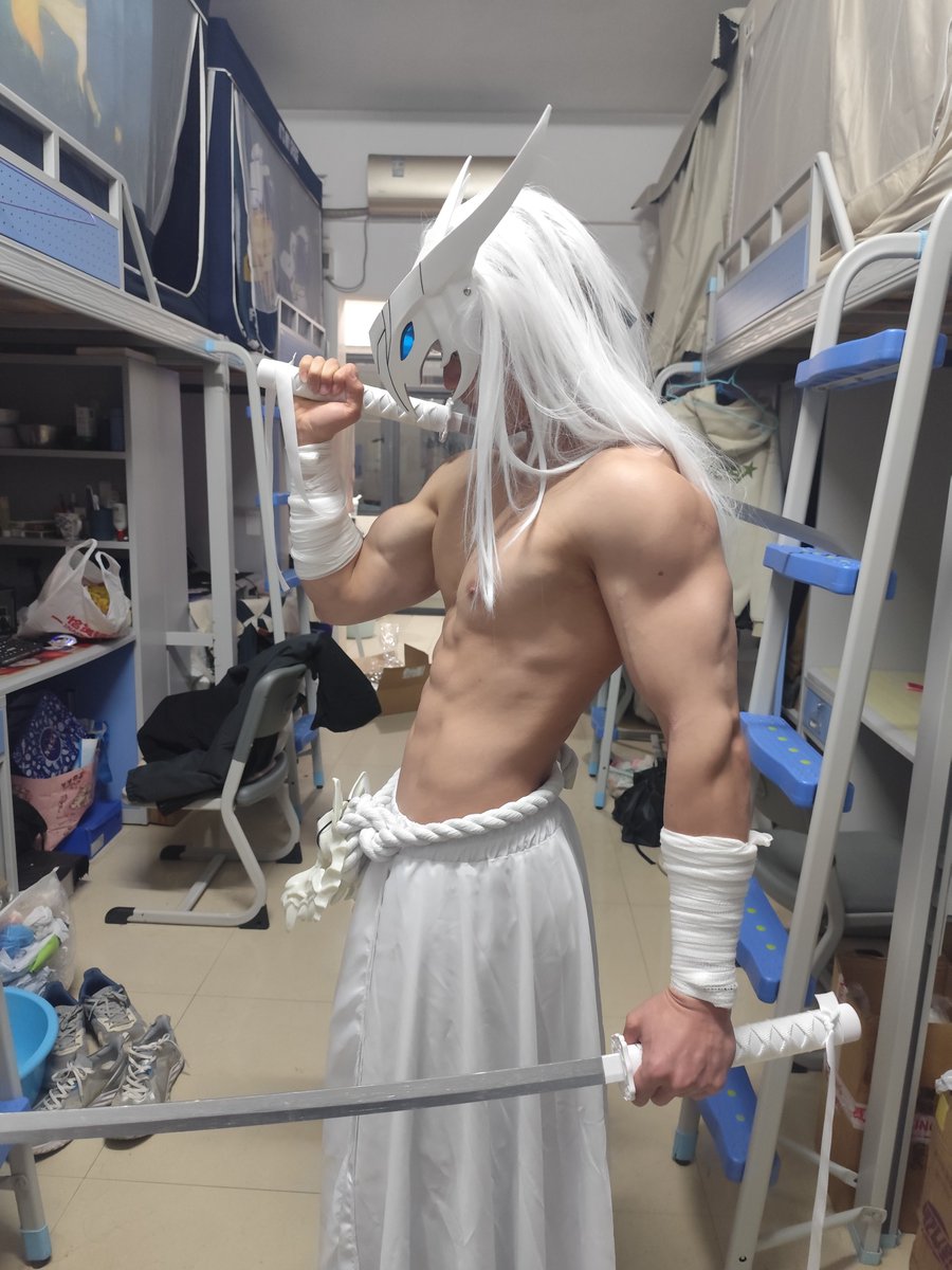 yypjd's tweet photo. 这皮肤好看吗？ https://t.co/VLZylDDxKW