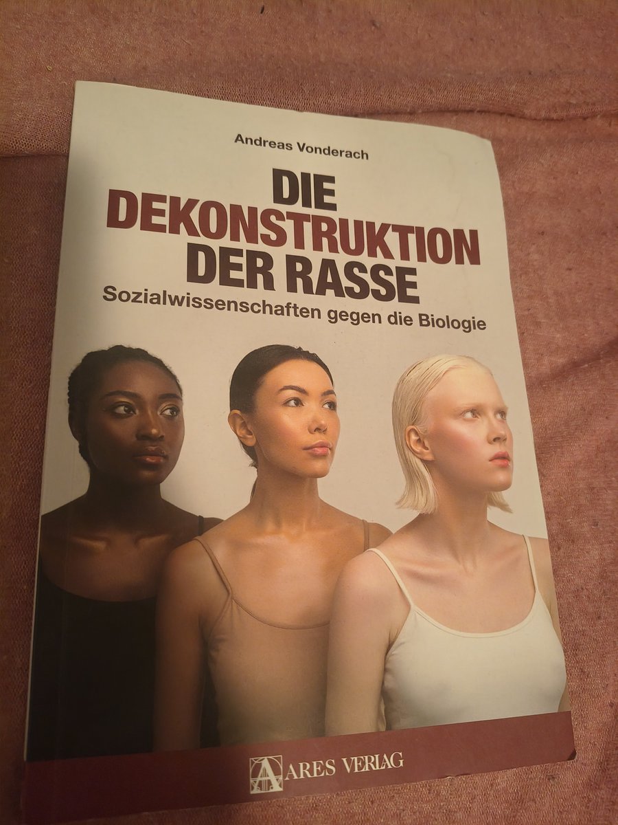 DerSouveraen111's tweet photo. @DukeX42 Buchempfehlung zum Thema Rassen: https://t.co/deICyfNKnj