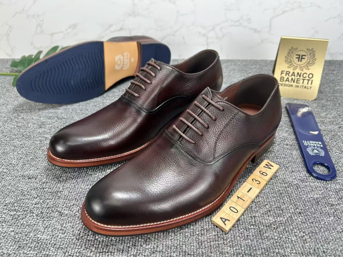 Dienyc2020's tweet photo. You wear this gentleman shoe it just says “ I love me”
☎️ 0709349381
📍.. #Chainsoflibertyoppnewtaxipark https://t.co/kgXssQC88A