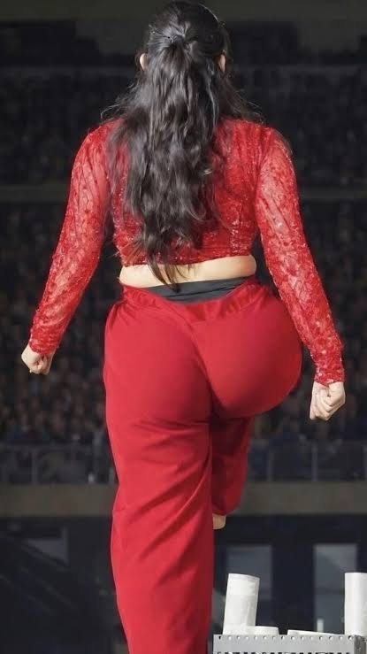 TriSam972505's tweet photo. #Mamitha #KayaduLohar

You have two options
 
1. You can taste 🍑 both using 👅  

2. You can Ride🐎 anyone of them ,die after an hour

Which option did you choose ? https://t.co/x2gHCcrnFv