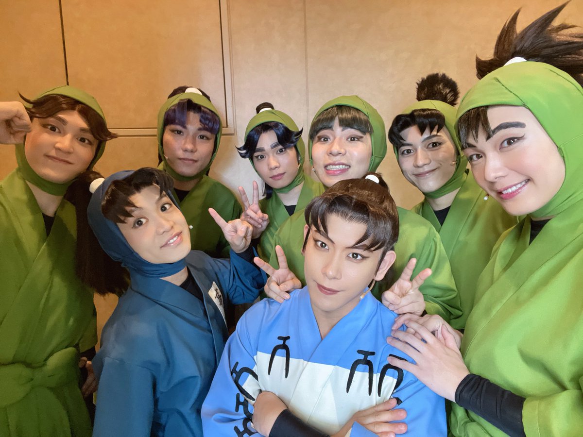 Ryuuukiyama's tweet photo. 忍ゲキ東京千秋楽無事に終わりました。
全員でここまで走り切れて良かった！次は大阪！大阪でも凛の通訳として頑張ります。
#忍ゲキ https://t.co/qYak9If1xy