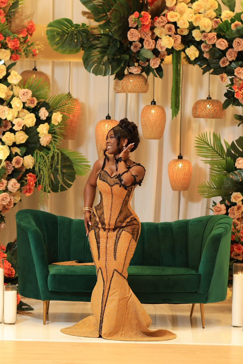 groovythread1's tweet photo. She was a breathtaking bride.Every detail was a pure ART

Designer @groovythread1
Kente fabric @prestigekente
Bridal fan @phyl.dazzle

WhatsApp Us 👉🏾 https://t.co/J6wg5I9C6T
Number to Call : 0554642415
________________________________
#Groovythread   #Groovystyle  #GRWM   #Style https://t.co/XLRJvPFXII