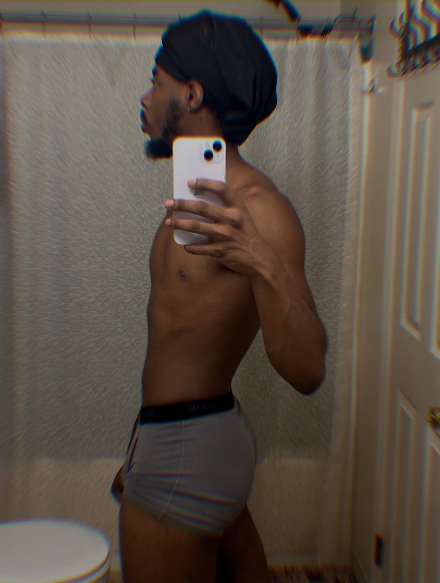 itss_nasirr's tweet photo. ⏳💪🏾 https://t.co/2xIw70uo36