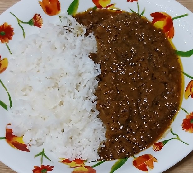 iam_charaning's tweet photo. 昨日のカレー🍛は、#日本一辛い黄金一味仕込みのビーフカレー辛口 です❗
どれほど辛いかドキドキしました❗
食べた瞬間から恐ろしく辛い🔥
後から甘味が❗とか、フルーティーが❗とか、無し😆 最初から食後しばらくずっと辛い🔥
でも、また食べたいな～😃💕 https://t.co/xElDvWURlj