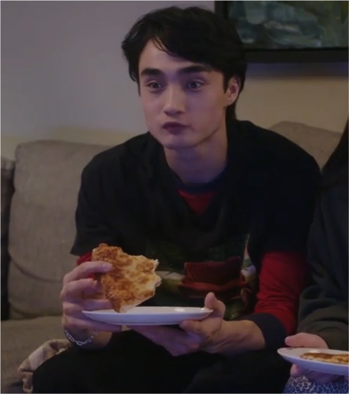 zinsmnia's tweet photo. when he got a sexy n cute side… boi https://t.co/6cgeZ3091h