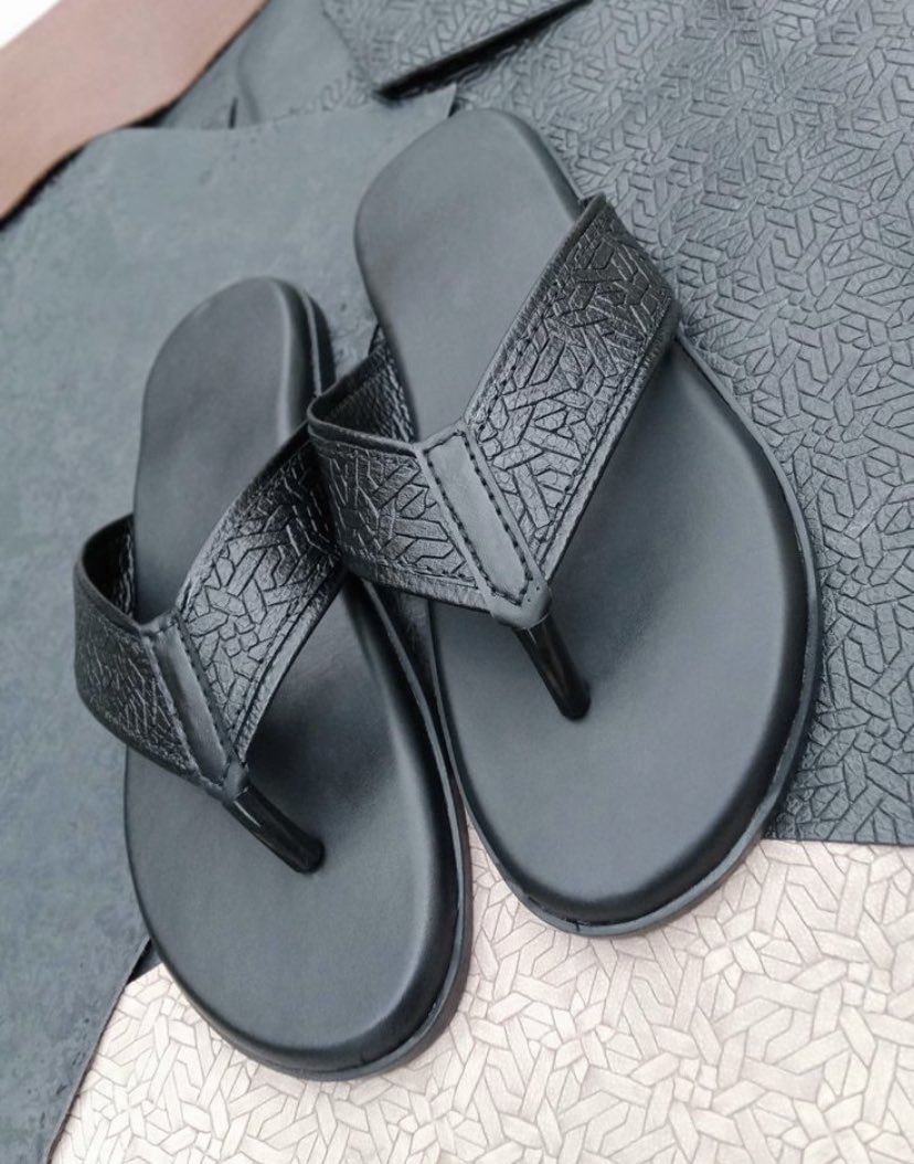 DeUniqueFooties's tweet photo. You found a shoemaker plug that delivers quality and you start to wonder “why is it so affordable 😩💜?”

It’s because we believe that every feet deserves to be pampered with love and that impact is what sustains DEE UNIQUE FOOTWEARS🔥

16k for each
Lagos https://t.co/wm2PCaQywP