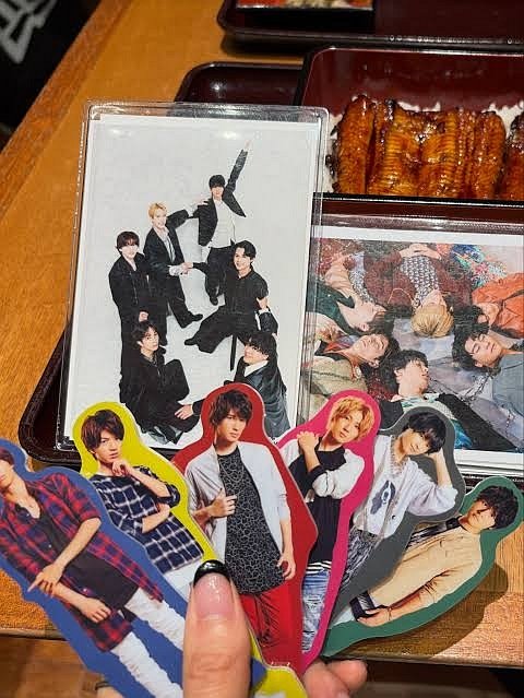SixTONES_FC_'s tweet photo. 💎 SixTONES「YOUNG OLD」✨

🛍️ LIVE TOUR 2025 グッズ｜再入荷

待望のツアーグッズが再入荷！🎁

🔥人気アイテムが再入荷！
お気に入りの思い出を再び手に入れるチャンス！

この機会をお見逃しなく！💫

🛒今すぐゲット👇
[https://t.co/rcu9k6noqn]

#PR #SixTONES #YOUNGOLD #SixTONES_YOUNGOLD https://t.co/2T63pbVlcQ
