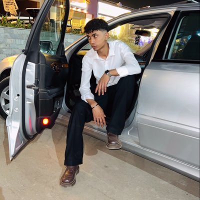 elnaksh_'s tweet photo. #NewProfilePic https://t.co/UbF2oJUfq2
