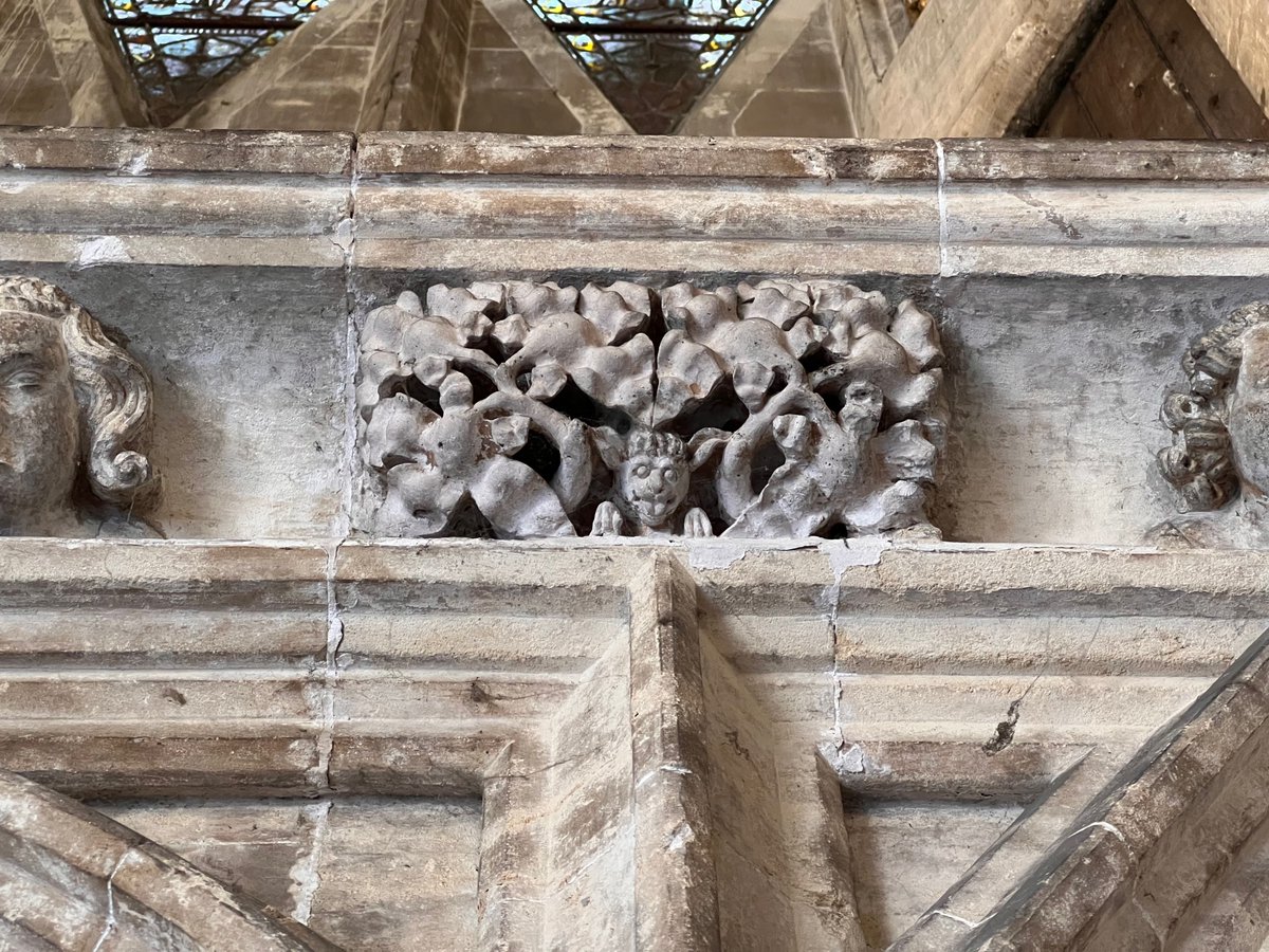 stmaryredcliffe's tweet photo. Discover over 800 years of history at one of England's finest parish churches. #stmaryredcliffe is full of wonderful pieces of art, including magnificent architecture, beautiful stained glass and hundreds of superb medieval stone carvings, https://t.co/tDnZ8HmQYj