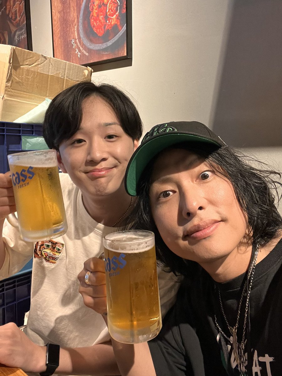 kotetsu_music's tweet photo. 髭男クルーとしての韓国3days、本当に最高の時間だったなぁ。。😭🔥

今年も行きそびれたカンジャンケジャン🦀

リベンジしたい🔥🦀🔥 https://t.co/W9d0hKrVv0