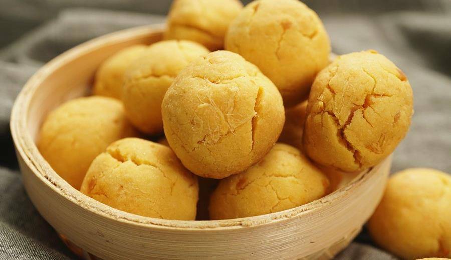 BaranCoffee's tweet photo. Sharing my favorite salted egg yolk crispy cookies with friends today—crunchy, rich, and totally addictive! Who else is craving a snack ， https://t.co/EN984NA0dJ