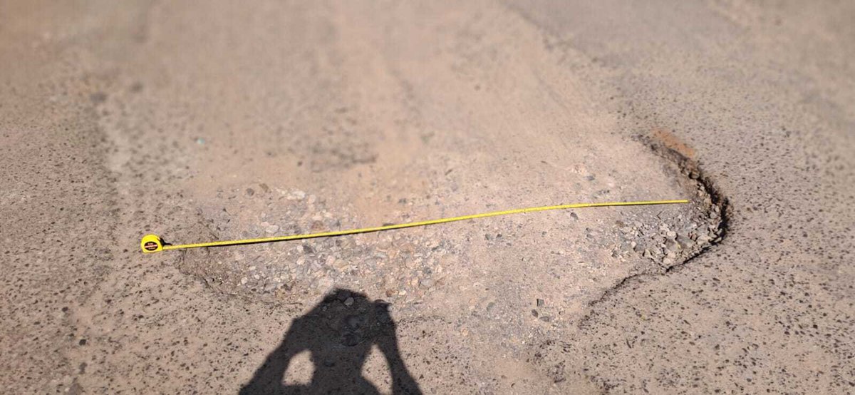 SaveWestlands54's tweet photo. 400 APARTMENTS ON THIS ROAD? π€. Westlands Avenue already struggles with potholes, traffic and inadequate infrastructure.Imagine hundreds of new households and vehicles. Is the road ready? #Katanitroad #Forgingonwards #Vision2060 https://t.co/A5eNRiVXtZ