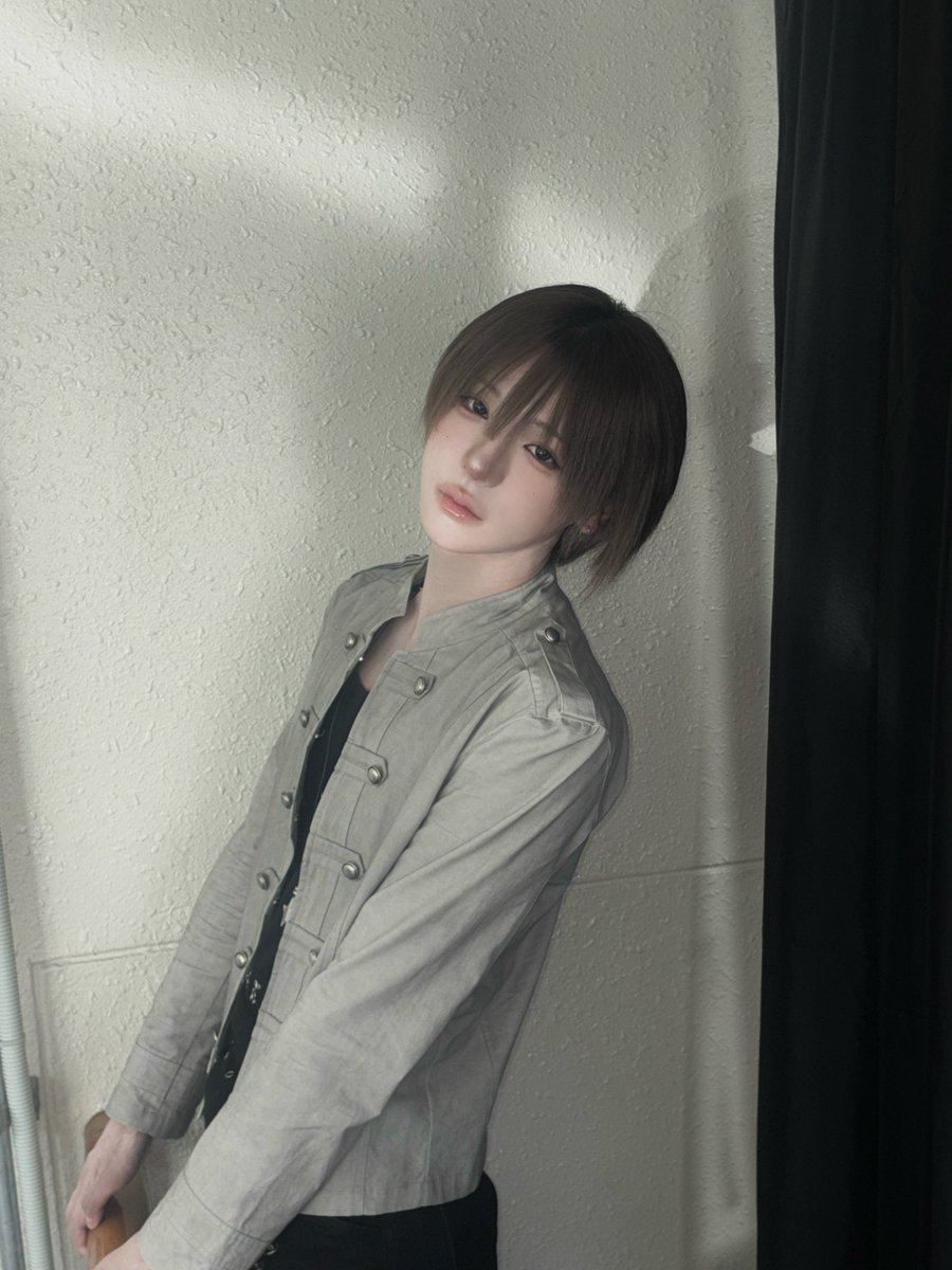 idntt_cosmo tweet picture