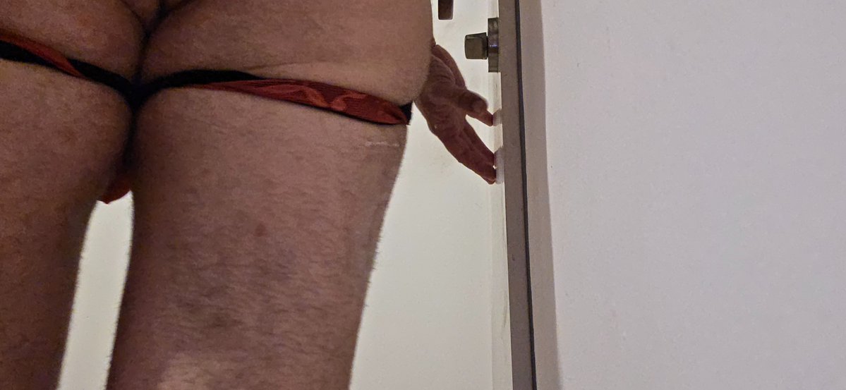 shontalgirl40's tweet photo. #legs #upskirting #ass #thong #slut https://t.co/NvTZ16ojQ4