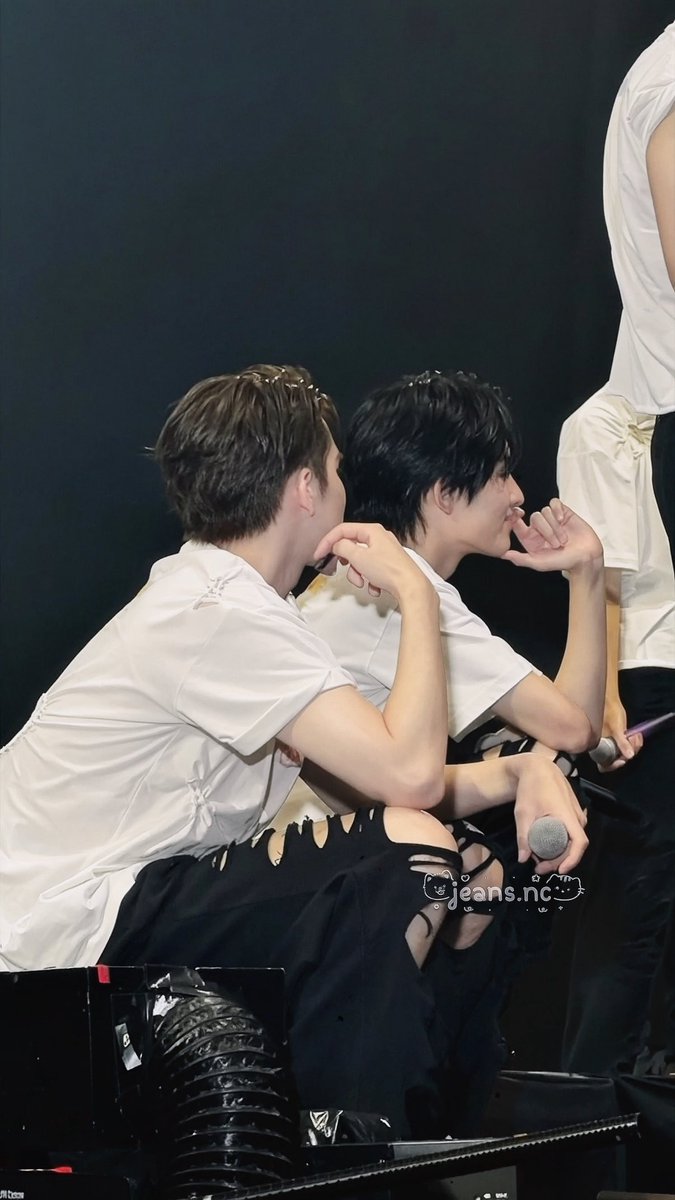 J_20081996's tweet photo. คนที่ใช้หน้าที่การงานในทางที่ชอบบ่อยที่สุด 
อันดับ 1 : ภูธัชชัย https://t.co/QRxtIkqoXv
