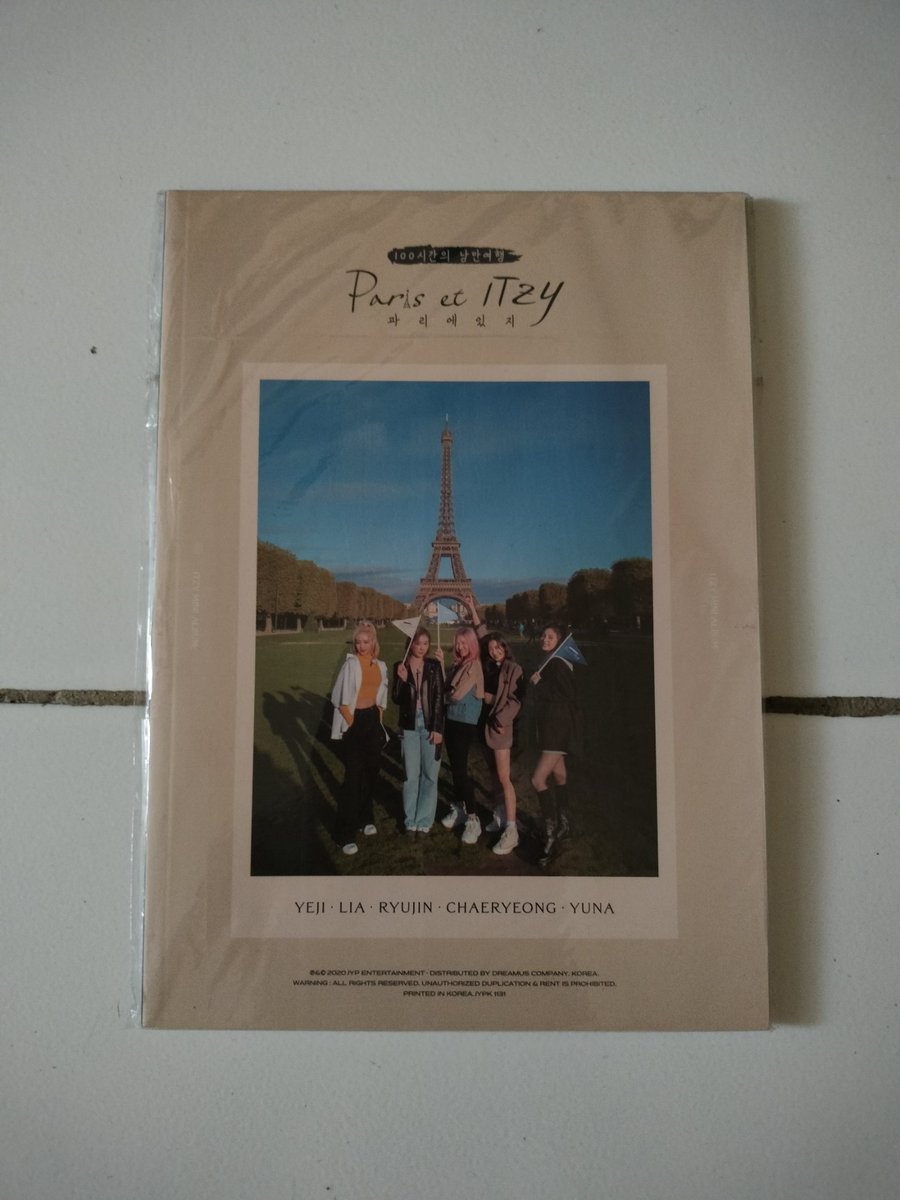 KelvaNizer's tweet photo. WTS SALE ALBUM ONLY : ITZY

minat chat wa 085156139581 https://t.co/YmDjuJlLlC