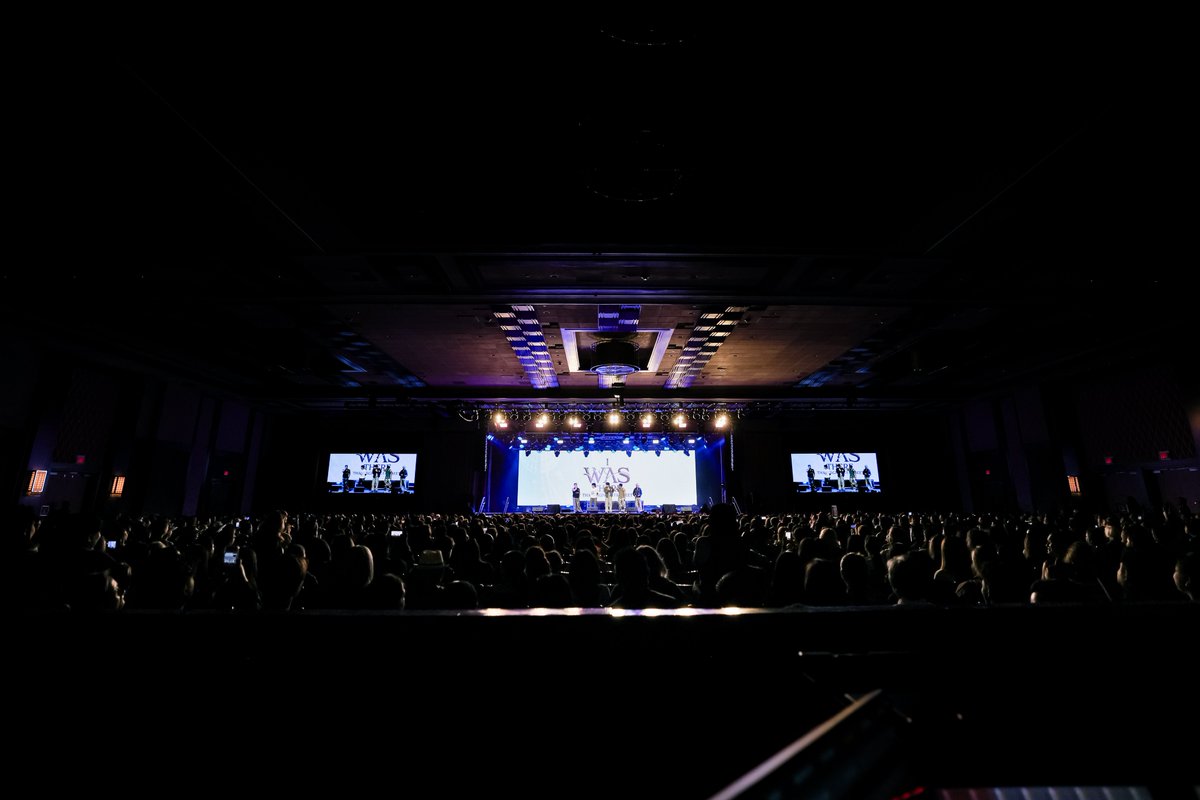 SB19Official's tweet photo. BAY AREA, YOU WERE A BLAST!

Thank you to everyone who joined us for our Thanksgiving Fan Meet! We hope you had as much fun as we did and enjoyed all the surprises and activities we prepared for you all!

We’re so grateful for the memories we shared, and we can’t wait to make even more unforgettable moments with you!

See you again soon, A’TIN! 🤘🏻

#SB19 #UySB19 🐐🇵🇭