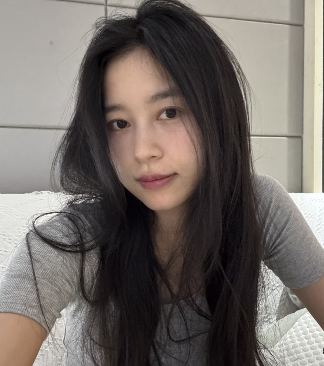 mathtvin's tweet photo. 30+的小姨真的没男孩子喜欢了嘛 https://t.co/odqgQ7lLNj