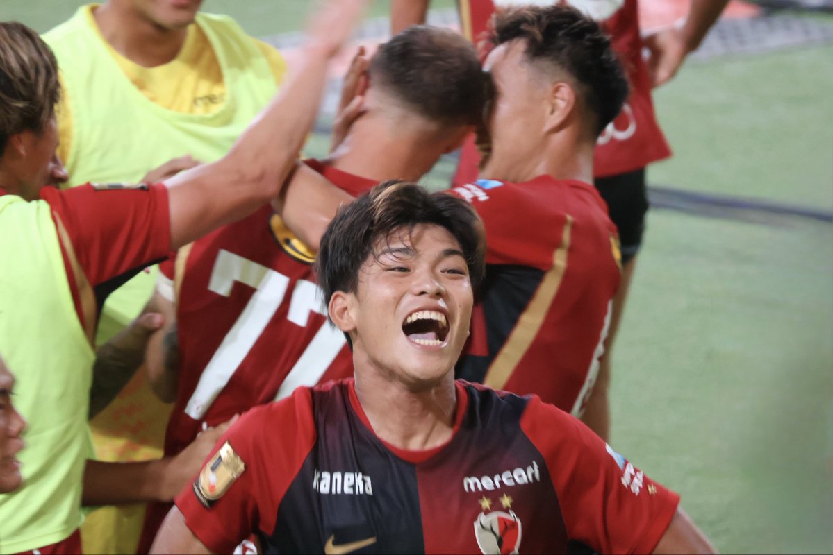 onuma04010's tweet photo. 8/7マリノス戦
皆んなでチャッキー囲み
健斗くん、徳田くん喜ぶ姿撮れてた
＃鹿島アントラーズ https://t.co/u9ElSa7rAq
