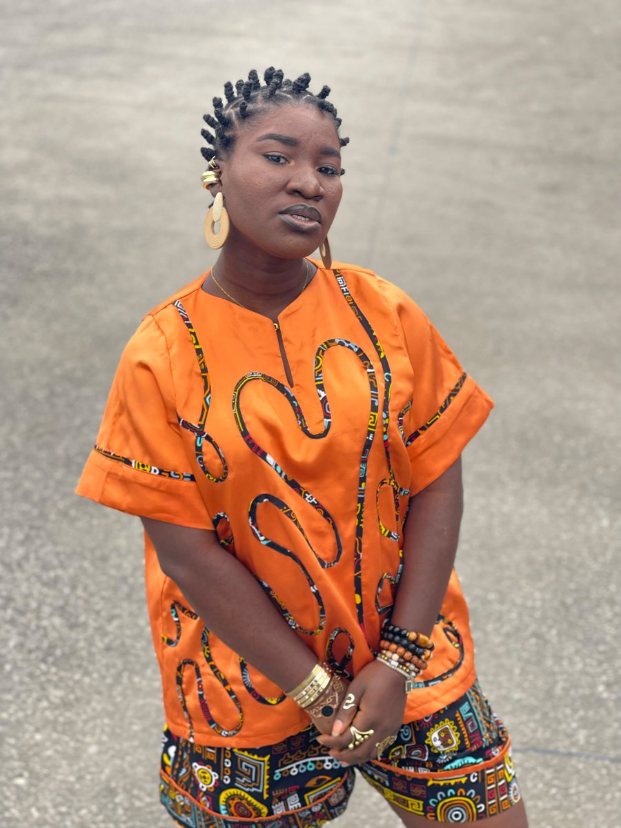 tamim_artistry's tweet photo. It's Monday; shine sizzle and sparkle. ✨ ✨ ✨ 

Our Tope unisex 2 piece set is available in up to 15 different colours, prints and sizes in shorts, culottes and pants options at N35,000, N38,000 &amp; N40,000 respectively.📌📌📌

Send a DM; magic awaits you. ✨✨✨ https://t.co/eoC0yVsL1c