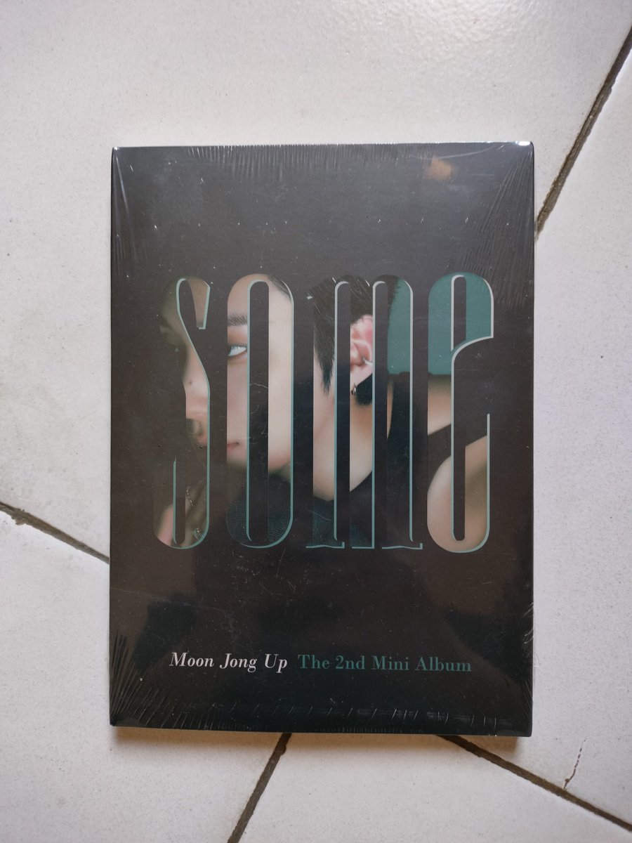 KelvaNizer's tweet photo. WTS SALE ALBUM ONLY :

1. STAYC
2. LE SSERAFIM 
3. MOON JONG UP (SEALED)

minat chat wa 085156139581 https://t.co/nG9SWuNv26