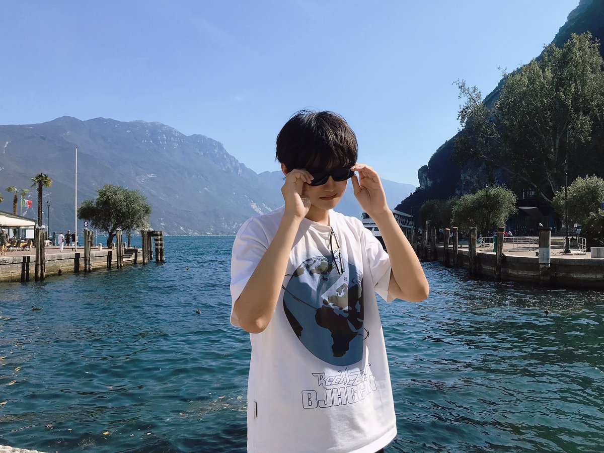 HeYuerrrrrr's tweet photo. 加尔达瓦湖✌️ https://t.co/3P7Tq8XIRf
