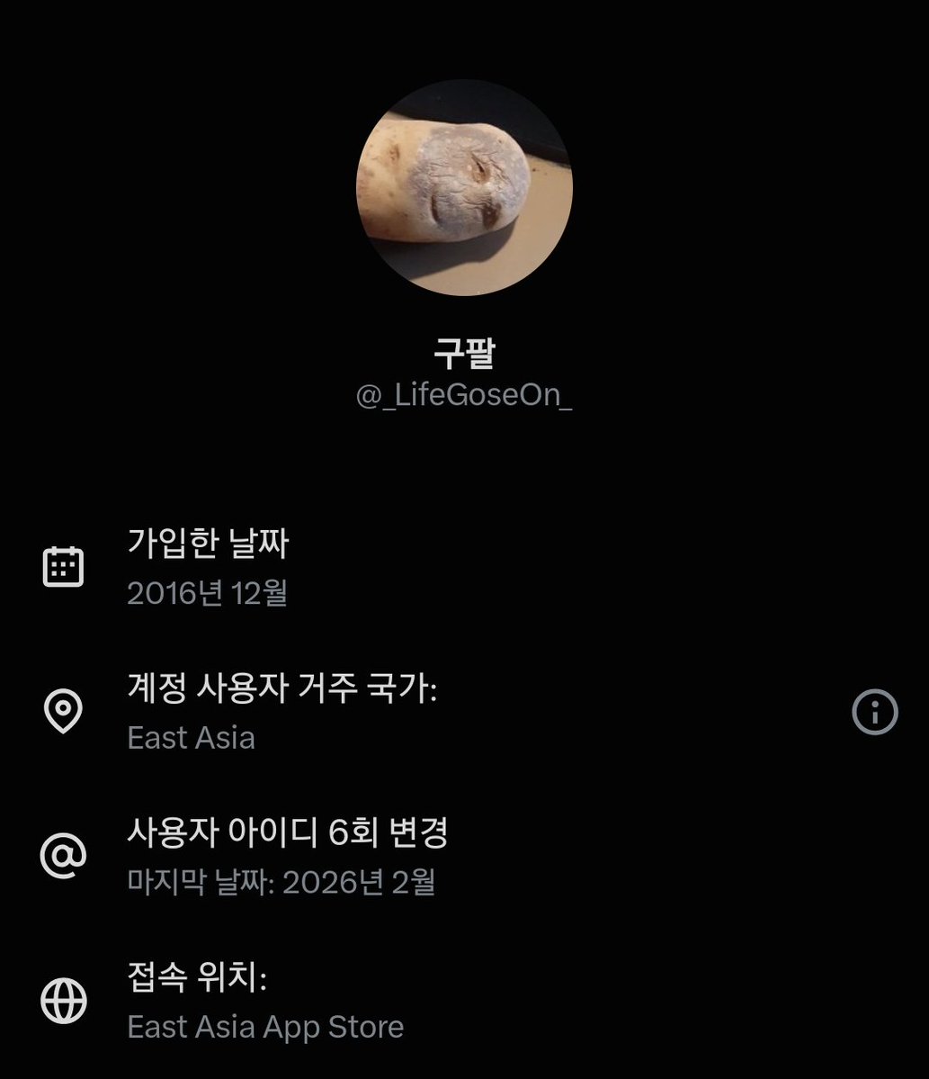 RDNG0001's tweet photo. 스벅가면 된장녀 웅앵하던 븅신이나
6정치9적인 사유로 스벅불매 떠는 븅신이나
결국 똑같다는 말을 본인 입으로 내뱉고 있는지도 모르고ㅋㅋㅋㅋㅋ https://t.co/G5oQ8z90Nf