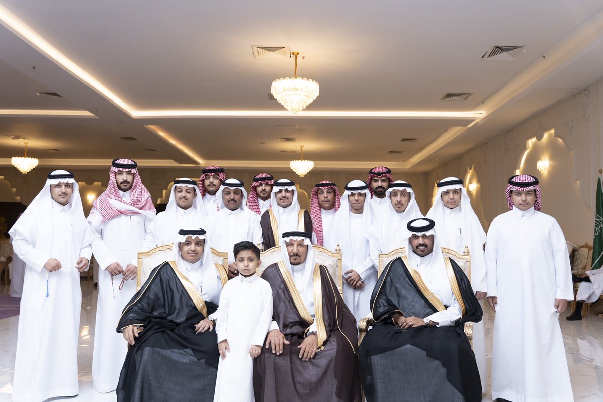 vip3zh's tweet photo. مقتطفات من حفل زواج أبناء ساكت حبيب الرويلي 

بمشاركة نخبة من الشعراء
الدكتور كريم الذايدي
والشاعر عواد شعيب الحمادي @aaaytrr 
والشاعر ملفي العامر الحازمي @grKCnBZO4x4IlFQ 
والشاعر هايل عبدالله الرويلي (الحوت)
والشاعر عايد سعيد الحازمي https://t.co/ttANRLUPN0
