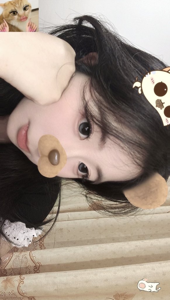 saloni71's tweet photo. 是我太丑了吗？怎么没有男搭私信？ https://t.co/rl36fZ9Hc9