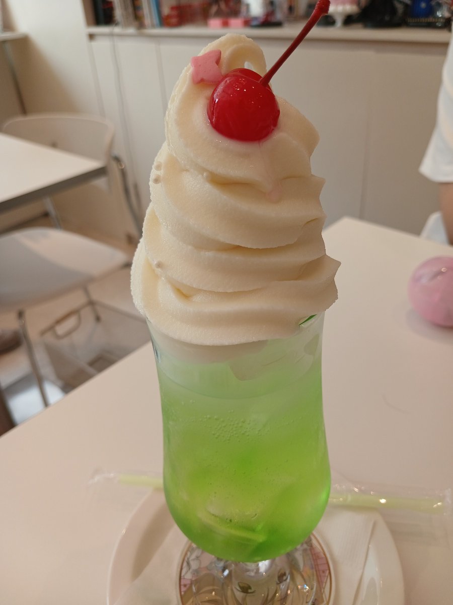 aya48823's tweet photo. 메론소다⌯’ㅅ’⌯ https://t.co/MFqRFRNd6e