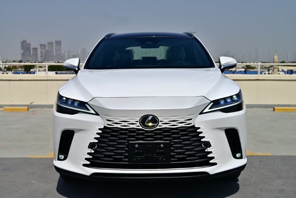 SaharaMotors's tweet photo. ✨2026 Lexus RX350 Elite 2.4L Turbo AWD 5-Seater Automatic✨🚙

 Experience premium luxury, dynamic performance, advanced technology, and sophisticated design with the 2026 Lexus RX350 Elite 2.4L.

📱 WhatsApp: +971 56 114 4253

 #Lexus #LexusRX350 #RX350 #LexusRX #2026Lexus https://t.co/z9CbNuQmHh