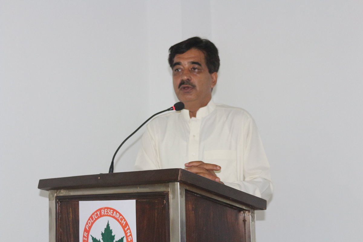 rajasajjad_raja's tweet photo. #KPRISIP2026 #Kashmir #Muzaffarabad
Opening ceremony  of summer internship programme. Director KPRI Dr. Raja Muhammad Sajjad Khan is adressing to interns.
@KPRI_AJK  @IPS_1979  @isc_issi @_KIIR_ @IPRI_Pak https://t.co/17ONV6Dp7m