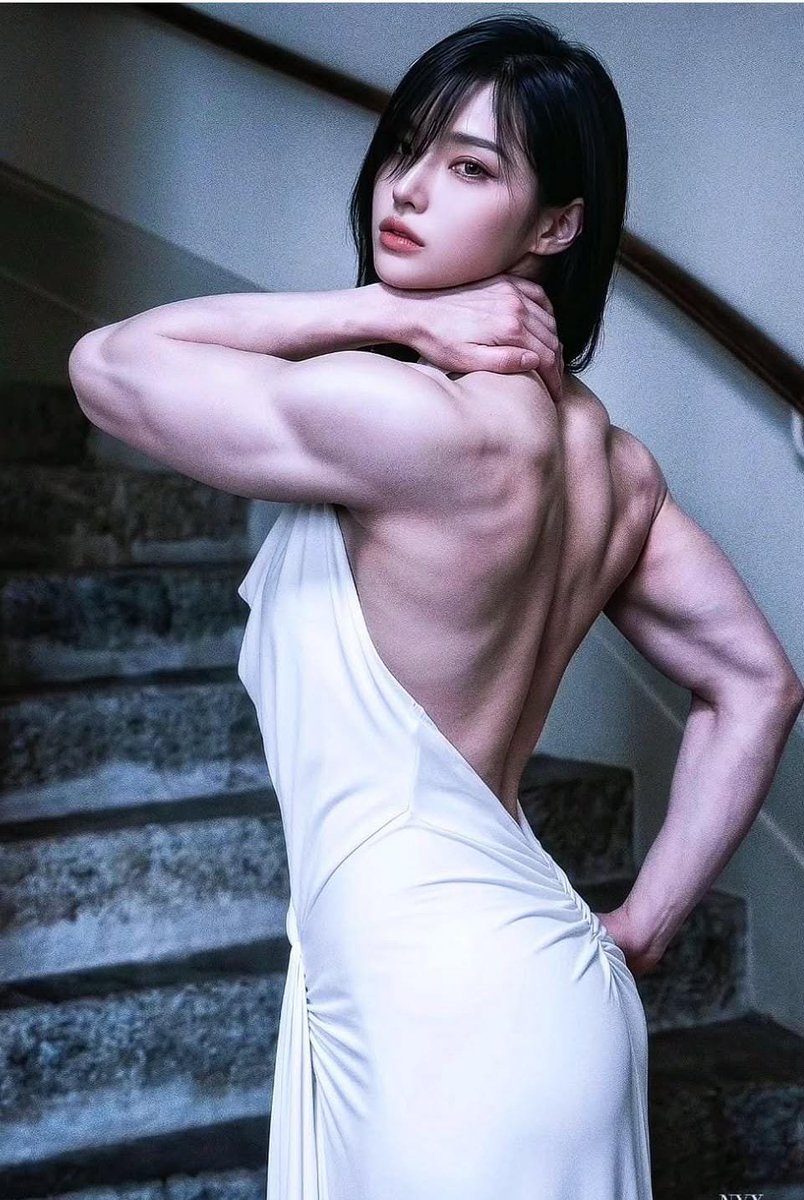 someonelive_07's tweet photo. Gym grind never goes unnoticed. https://t.co/NklYI5ctw6