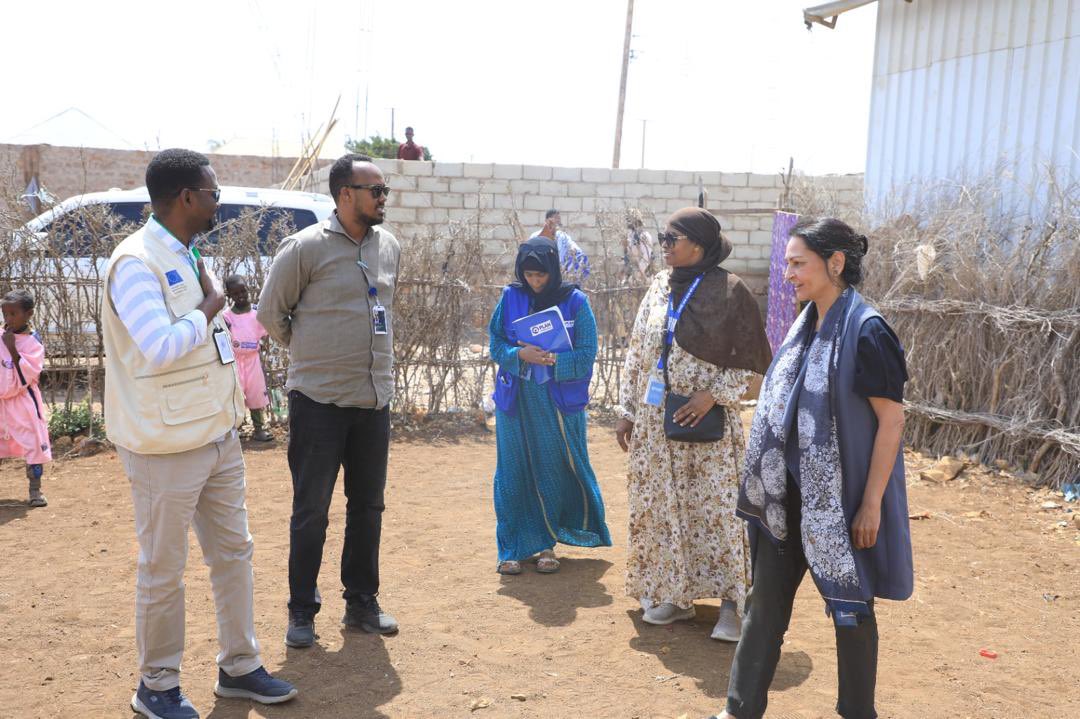 shirwacmaggan1's tweet photo. Honored to join @PlanInt_Som CEO Reena Ghelani and Country Director Sadia Allin in Baidoa to discuss the humanitarian situation, Super El Niño preparedness, and girls’ education. Proud to be part of this important mission as @reado_org Country Rep &amp; DoP. https://t.co/uwYZA300mP