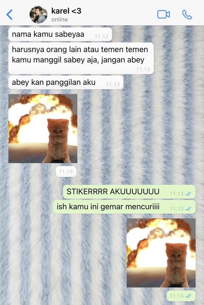 bysereeei's tweet photo. #keonhyeon few tweets au 

karel masih ngambek https://t.co/sN1Je3ryzH