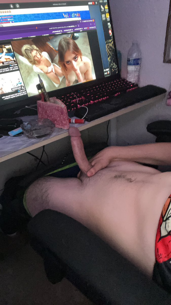 TonyShnoww's tweet photo. Fuck my life #horny #nsfw #nsfwtwt #bwc? https://t.co/1PEfxqAePk