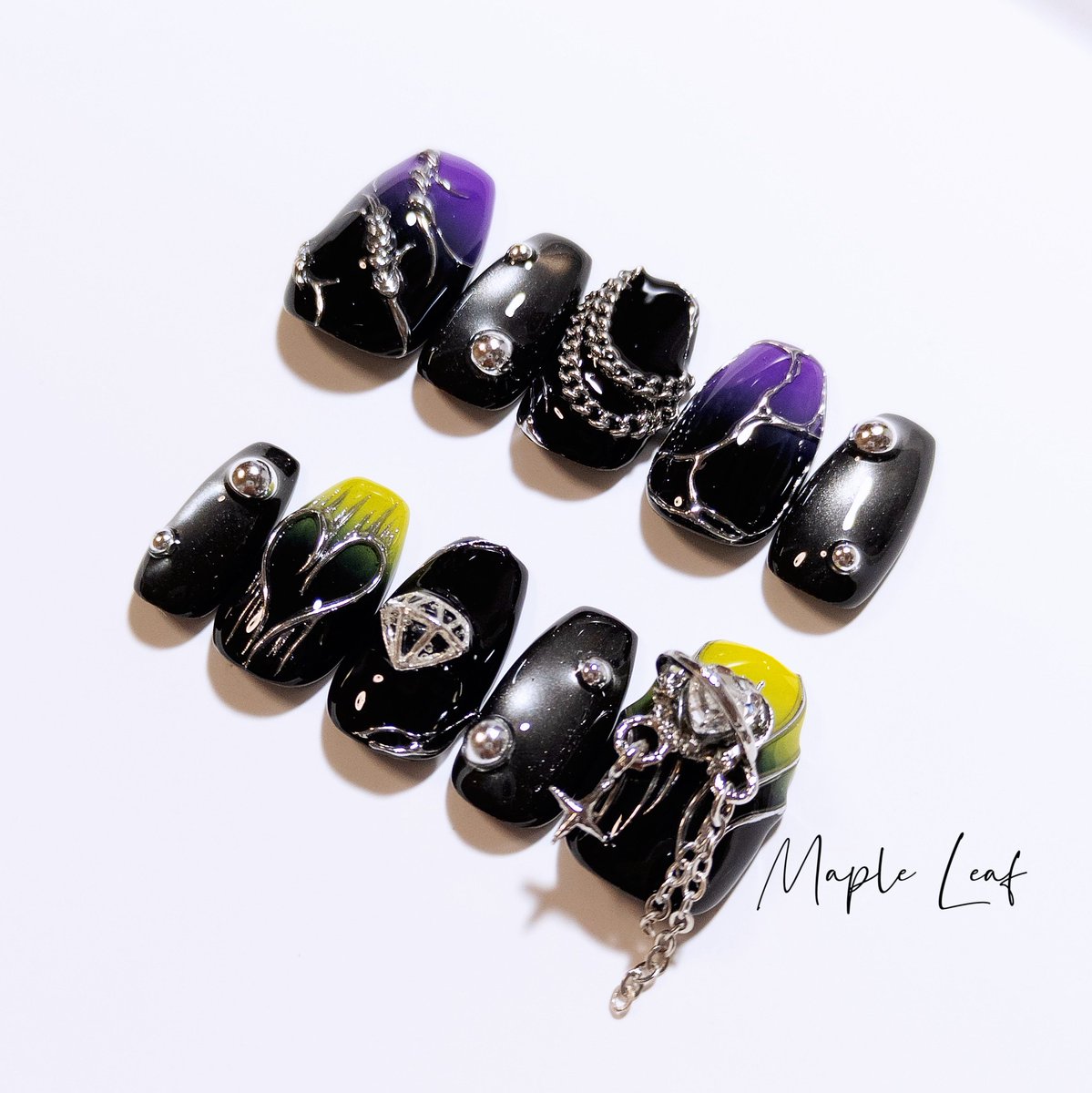 MapleLeafNails's tweet photo. 𝐧𝐞𝐰*⁡
.
Element Sicks【EL6】
Addict.  春希×832
.
.
⁡ #ネイルチップ #ネイルチップ販売  #ネイルチップオーダー https://t.co/IkJJJPbwmF